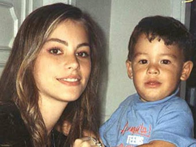 Sofia Vergara's Son: All About Her Only Child Manolo – Hollywood Life
