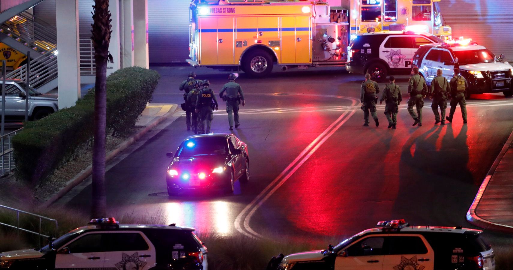 3 Teens Injured In Vegas Fashion Show Mall Shooting