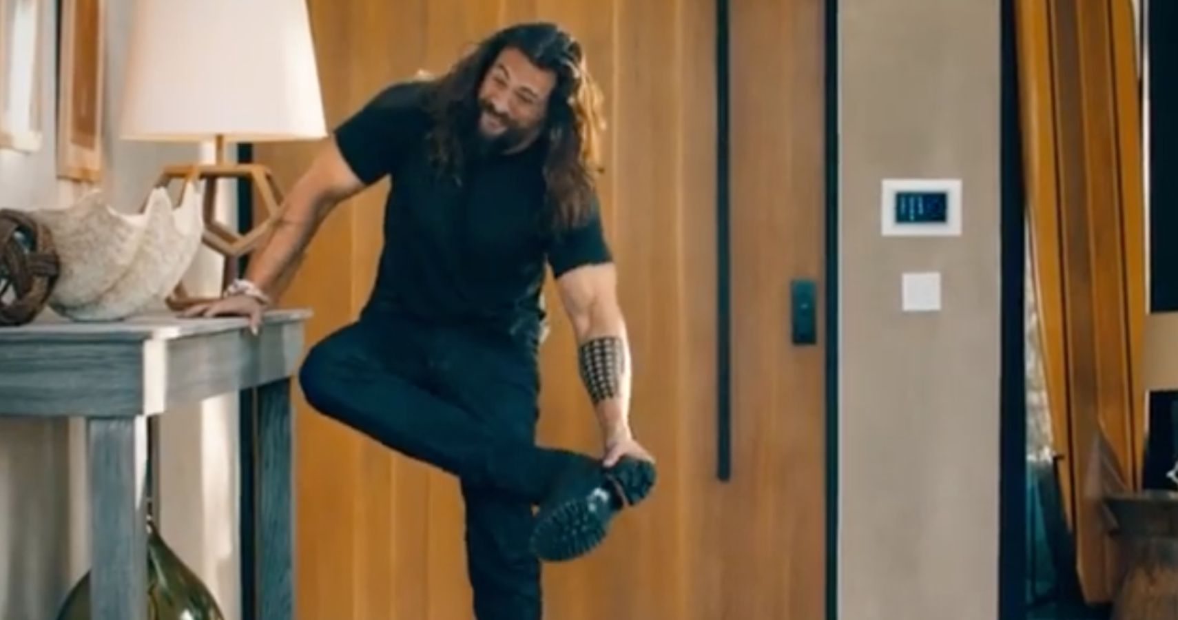 WATCH: The World Is Deeply Disturbed By This Video Of Jason Momoa 'Removing  His Muscles' In Super Bowl Ad, News