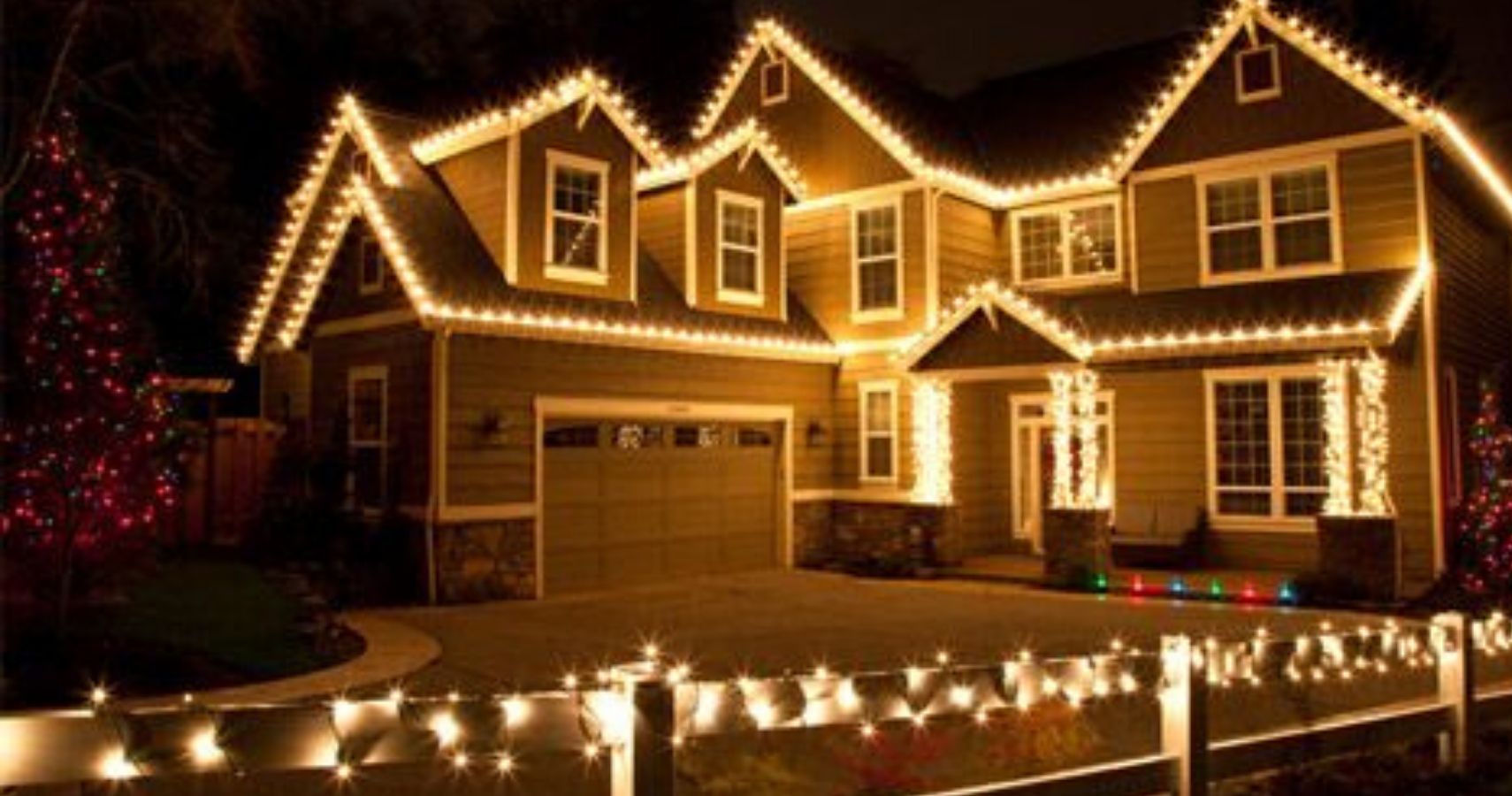 New Trend Has People Hang Up Christmas Lights To Bring Cheer