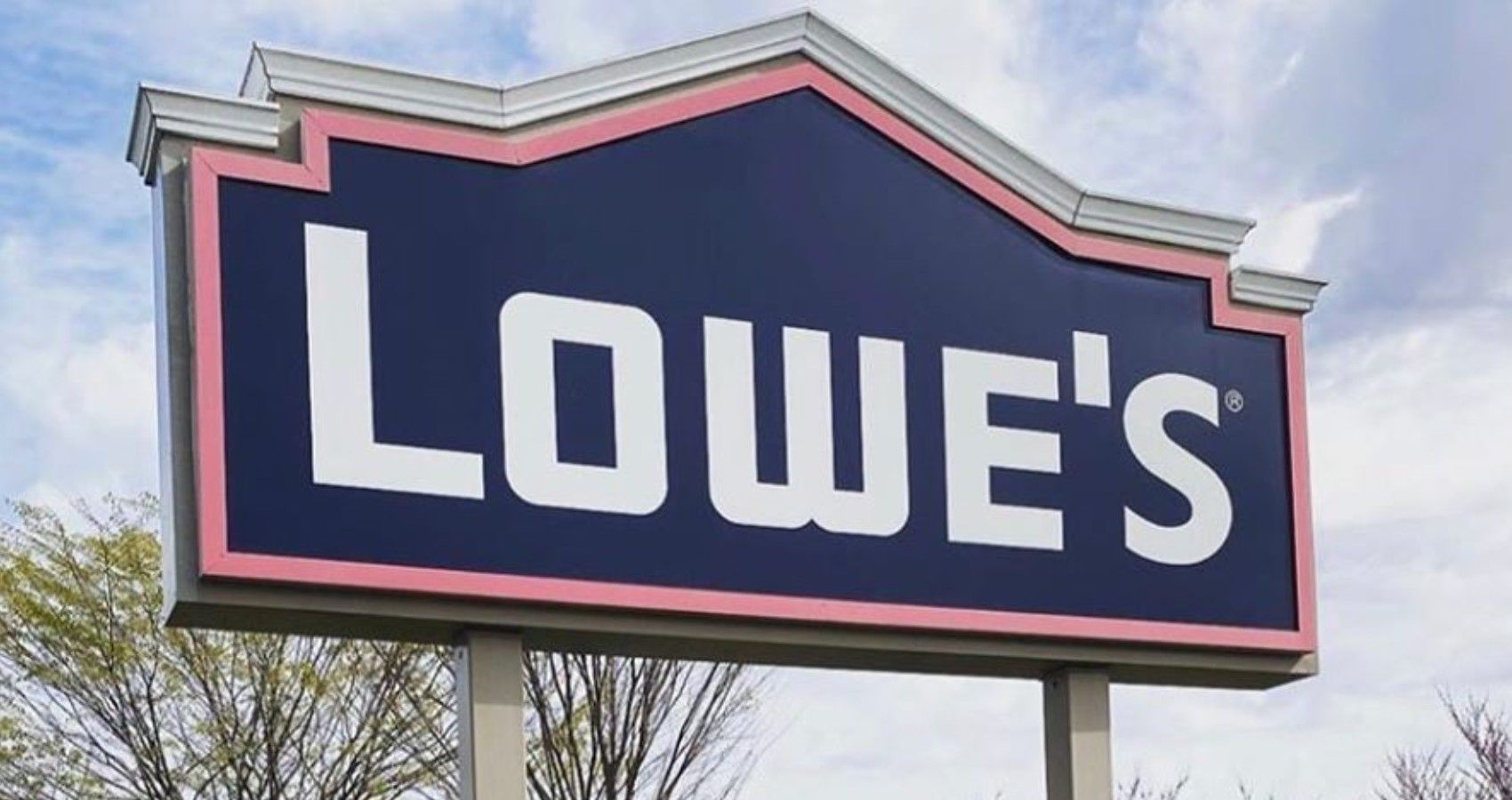 Lowe’s Gives 1 Million Worth Of Mother's Day Flowers