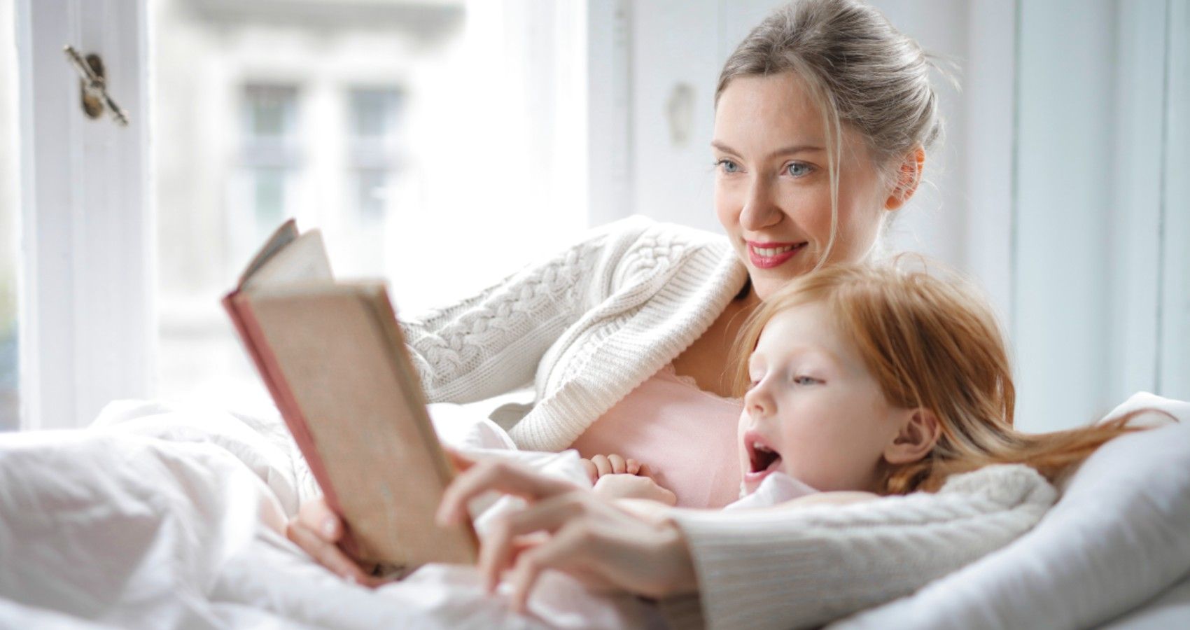 Pexels mom and daughter reading stock photo