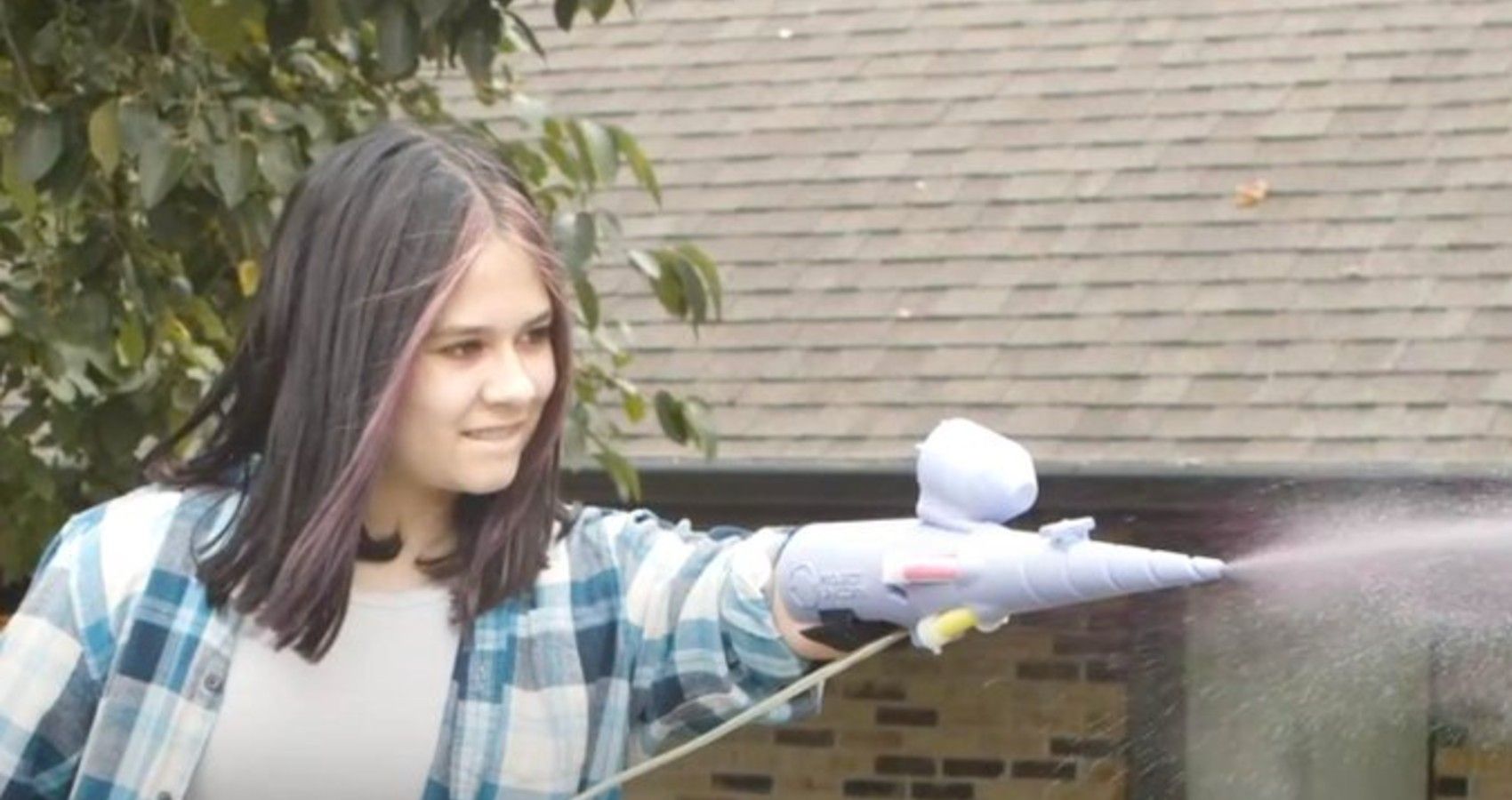 Teen Inventor Built Herself A Prosthetic Arm That Shoots Glitter