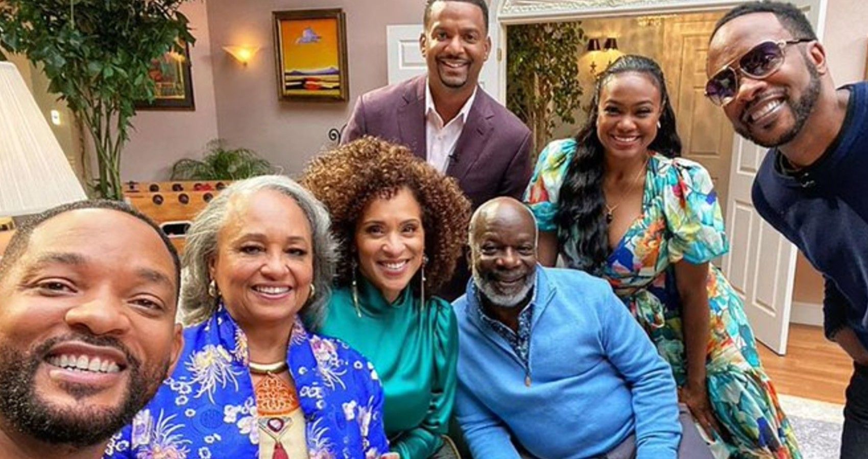 A selfie of the cast of Fresh Prince of Bel-Air ahead of reunion special