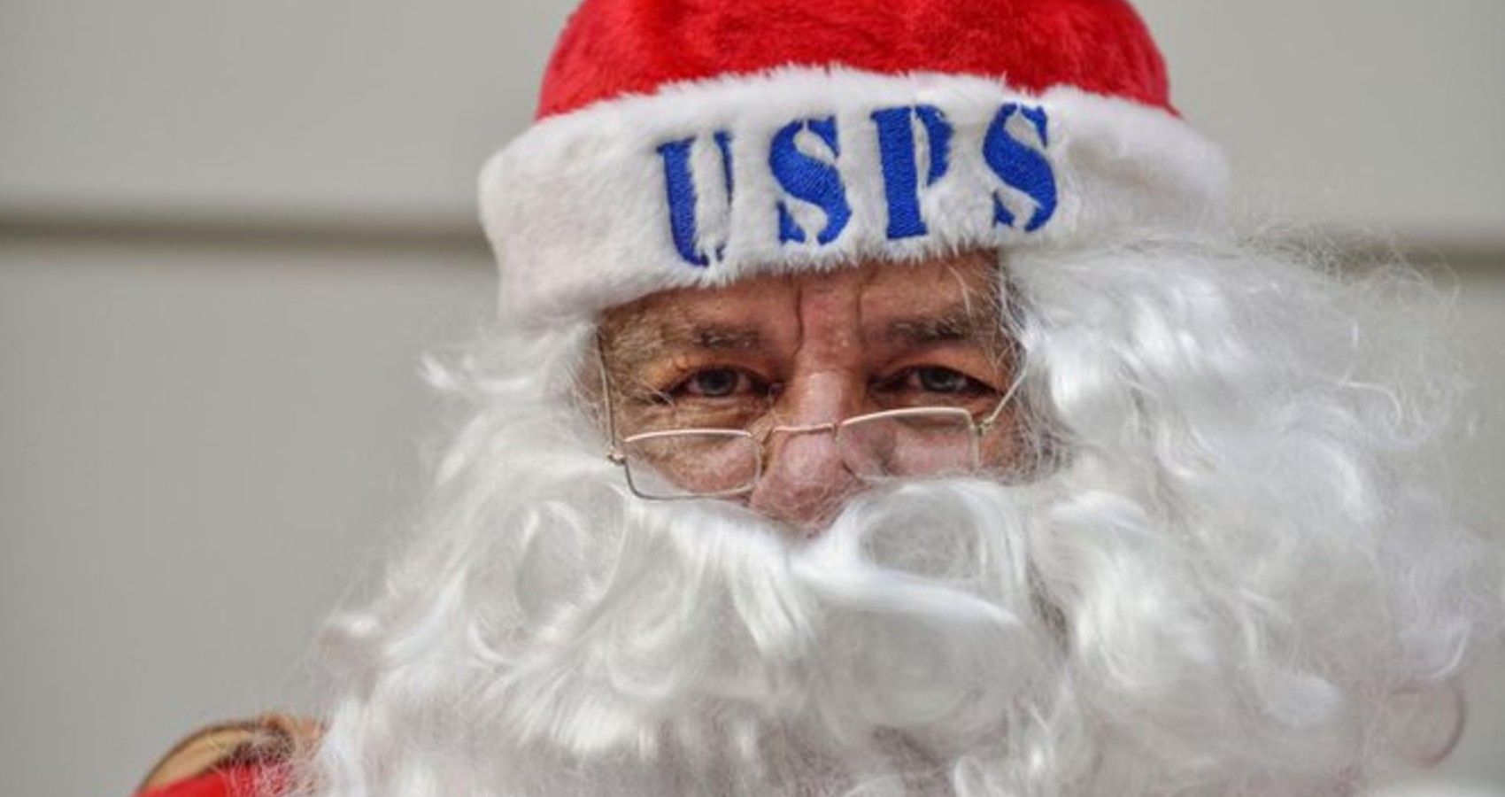 usps christmas hat