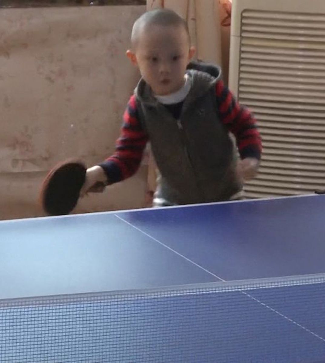 Toddler’s Ping Pong Skills Leaves The Internet Amazed 2