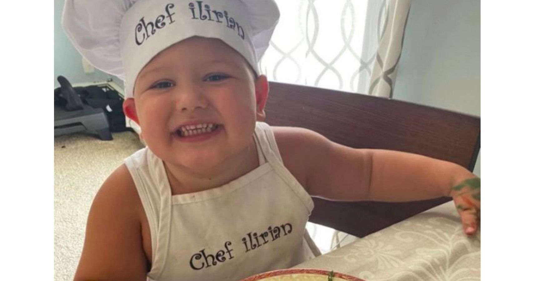 chef ilirian toddler chops vegetables and cooks