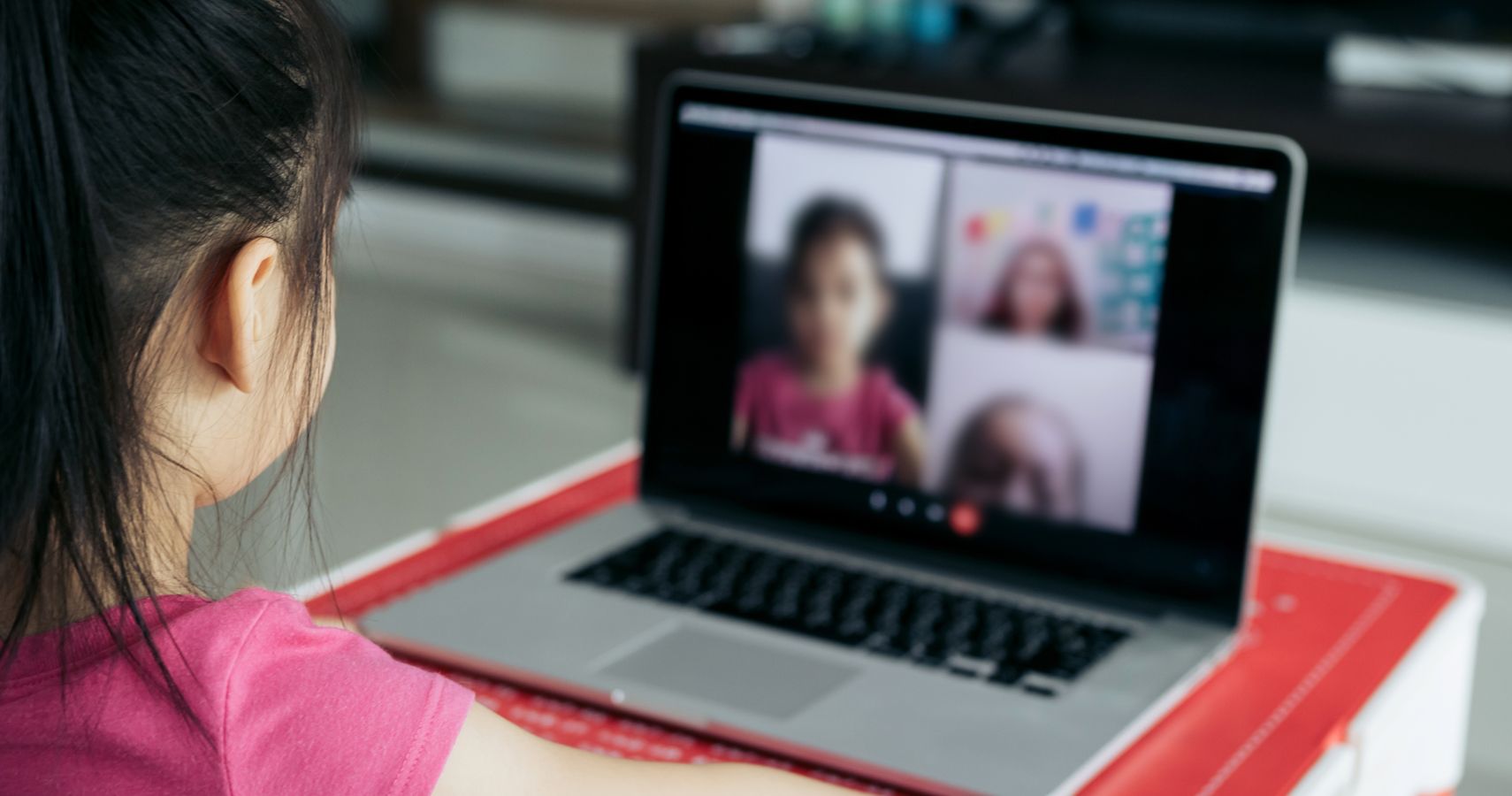 Kids’ Virtual Classes Are Causing Moms Stress, Here’s How To Overcome It