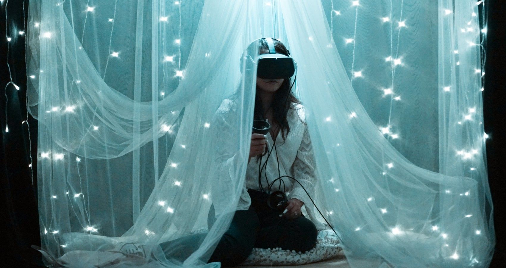 A Teenager Using Virtual Reality