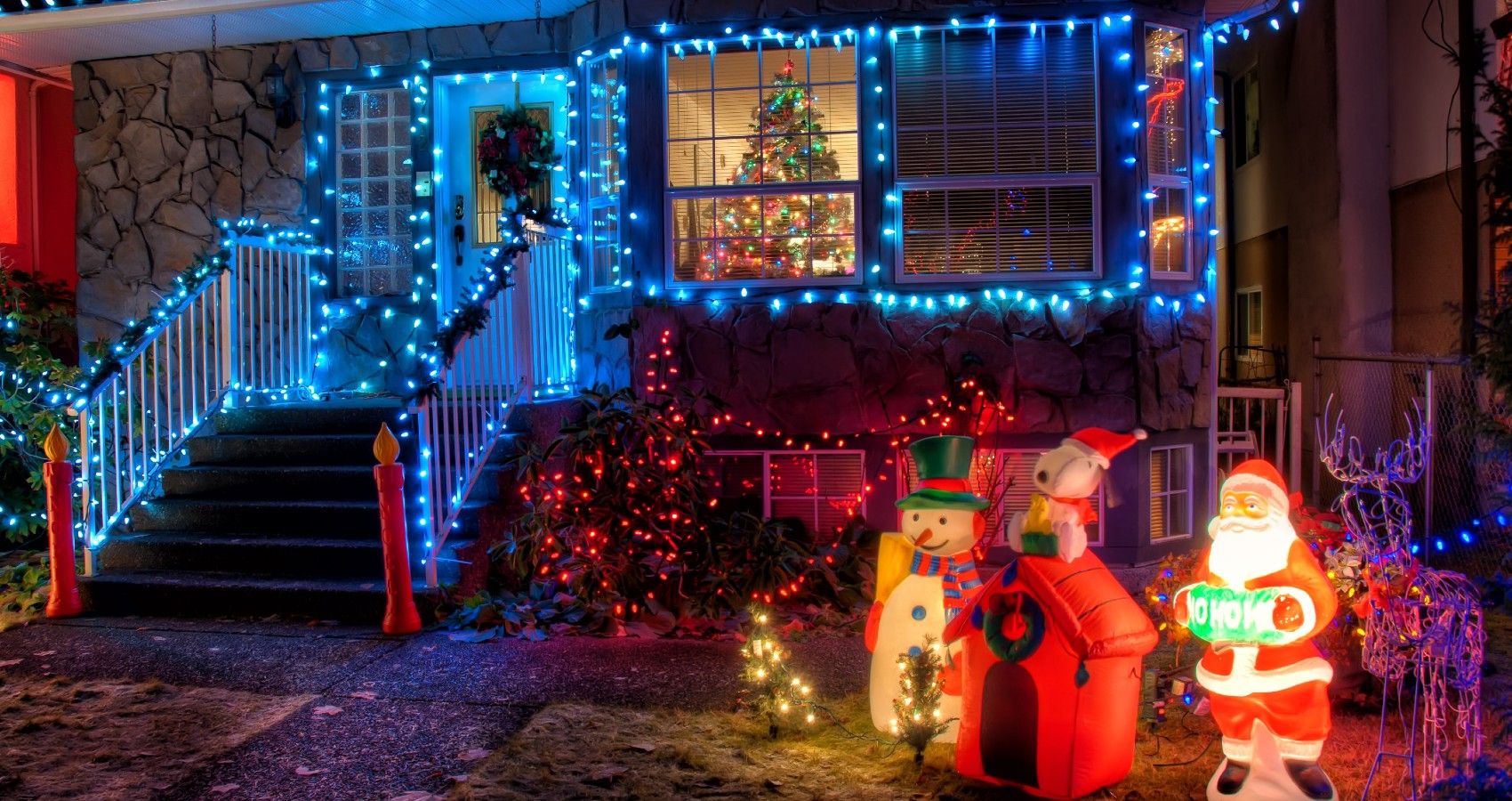 Neighbors Skip A Payment Christmas 2022 The Neighbors Are Judging The Holiday Decorations